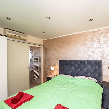 Apartments Bracic Spa Sukošan Екстериор снимка