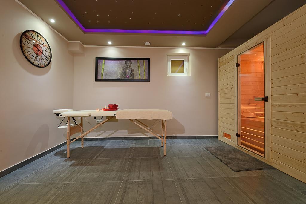 Apartments Bracic Spa Sukošan Екстериор снимка