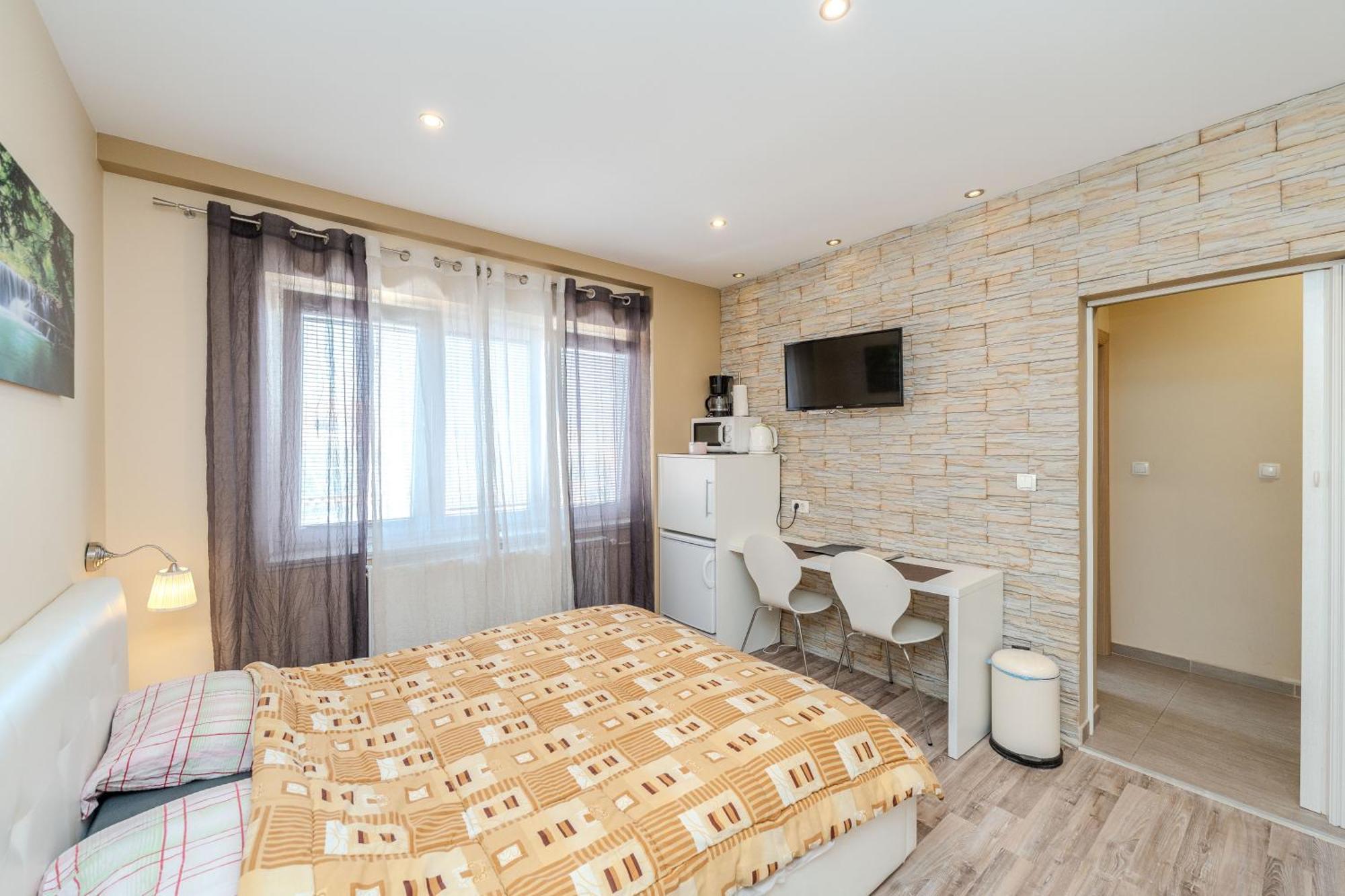 Apartments Bracic Spa Sukošan Екстериор снимка